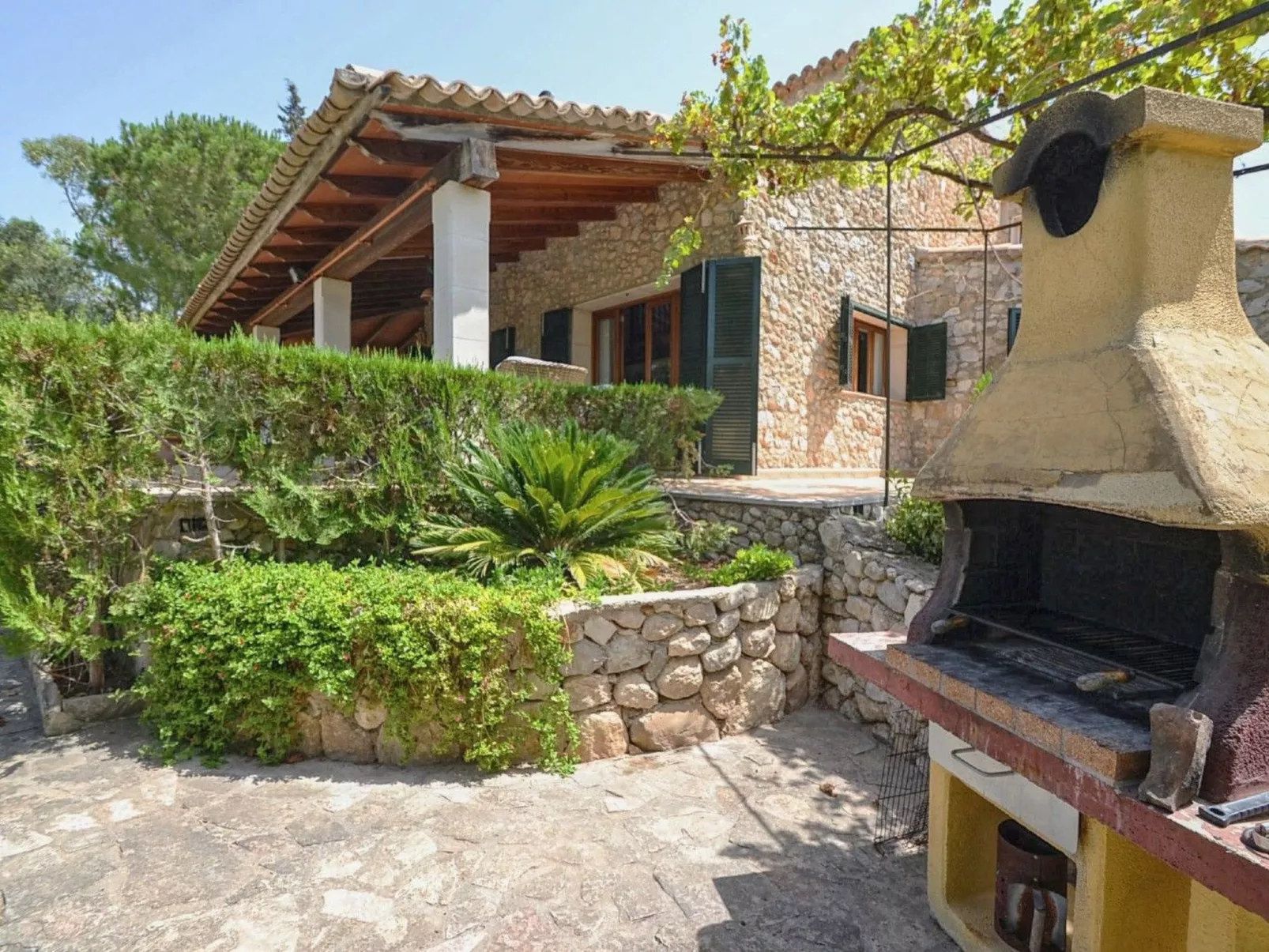 Villa mit Garten, Grill und Terrasse-Image-tags.info