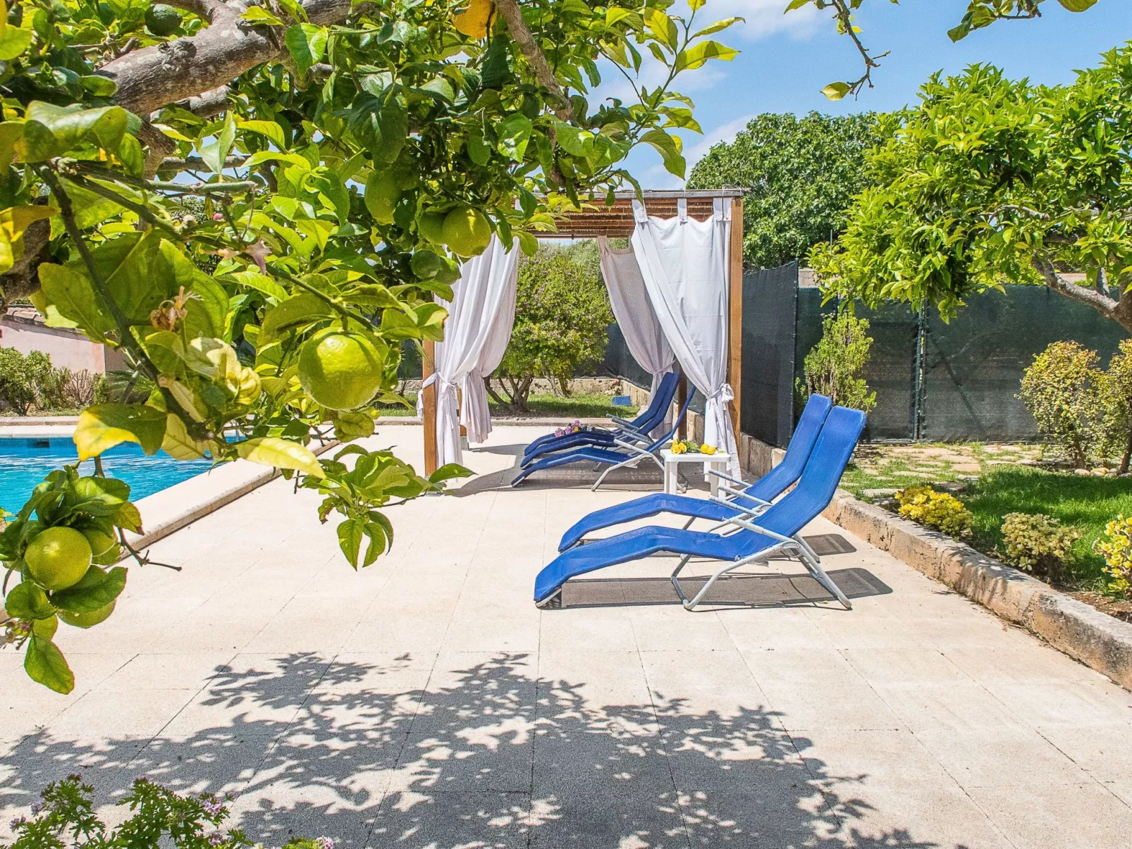 "Pula Viñas" mit Terrasse-Buiten