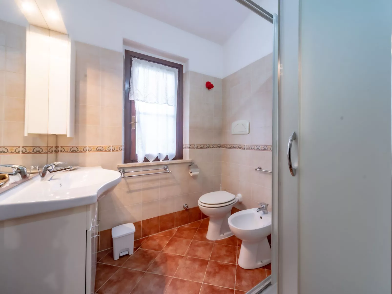 Haus in Costa Rei mit Terrasse, Garten und Grill-Image-tags.info