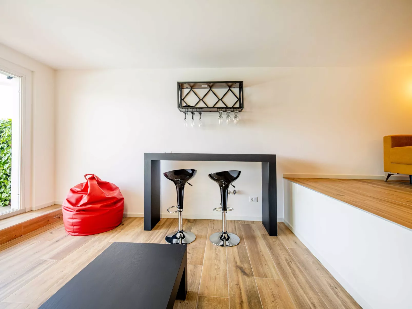 Privater Pool und herrlicher Seeblick-Binnen