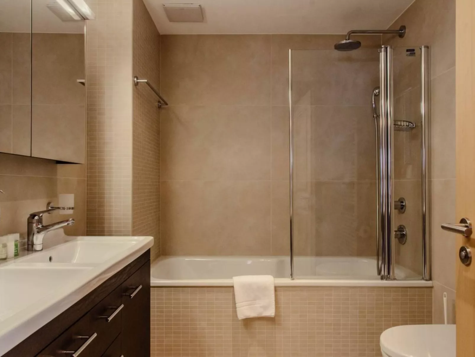 Chalet La Gioventu mit Spa-Bereich-Binnen