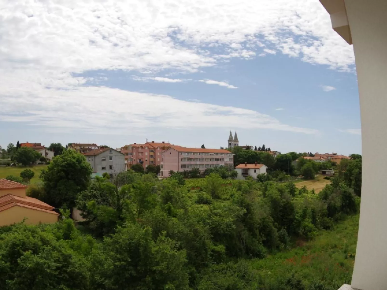 In Medulin mit Privatparkplatz-Buiten
