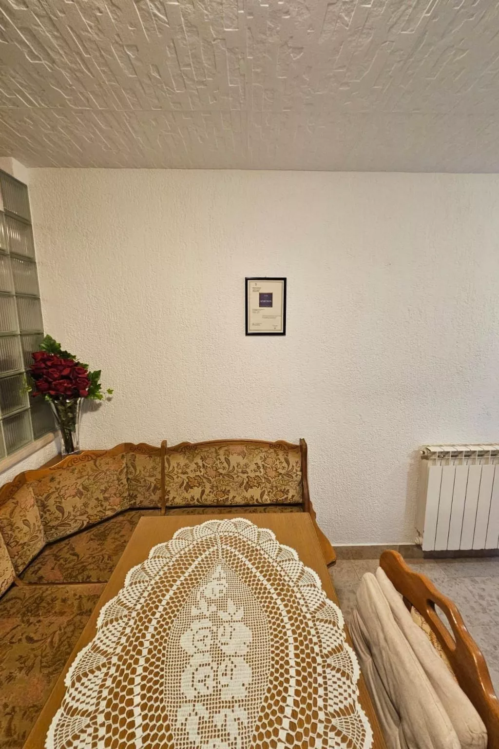 "Second" mit Terrasse-Binnen