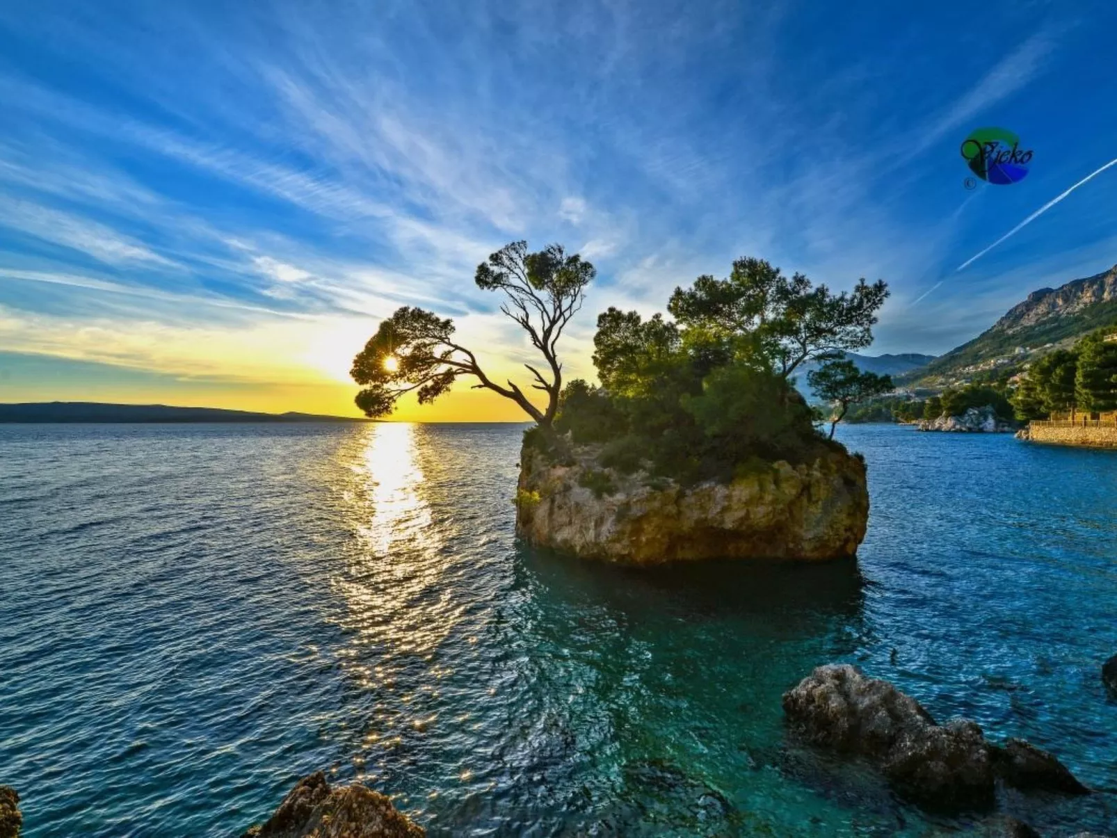 Ozzi mit privatem Pool-Buiten