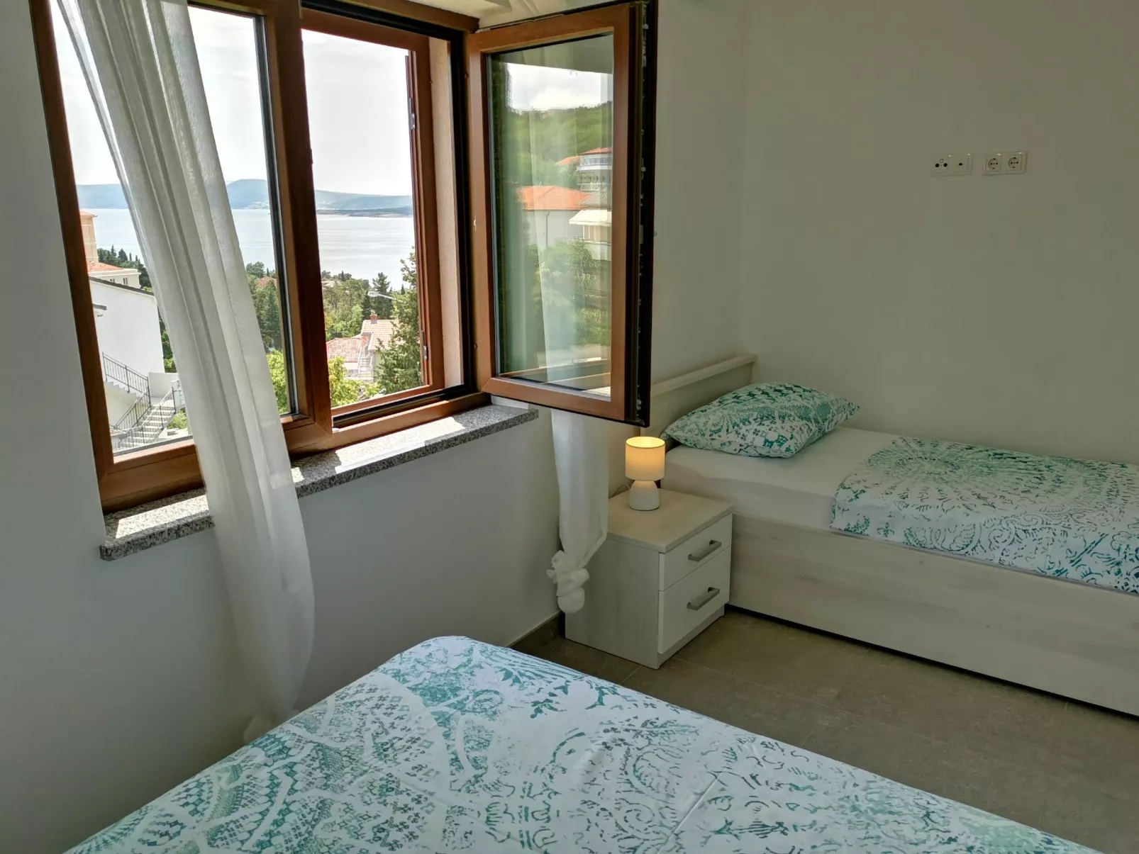 Wohnung in Crikvenica mit Terrasse und Meerblick-Binnen