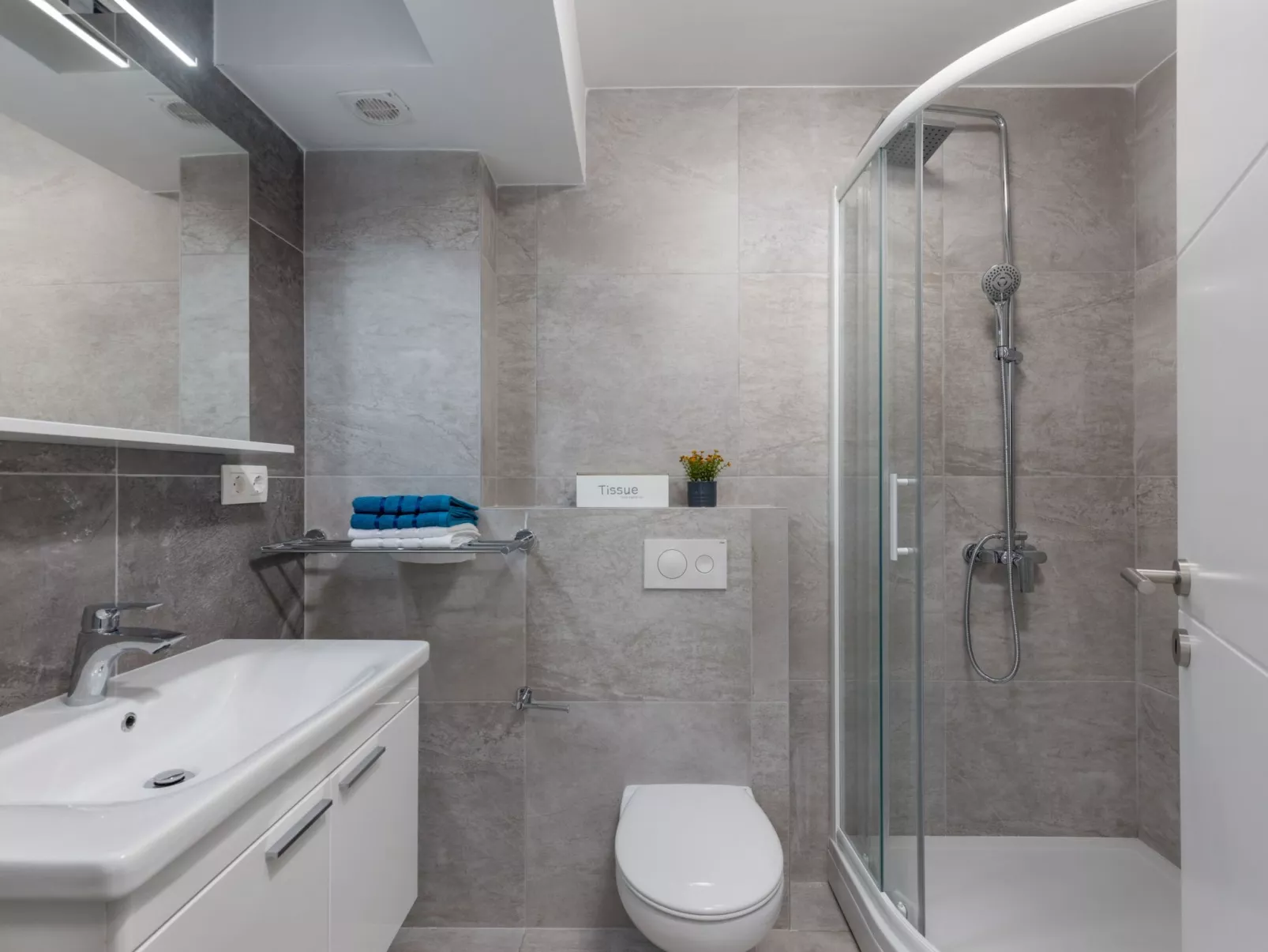 Modernes Apartment in Crikvenica mit Gemeinschaftspool-Binnen