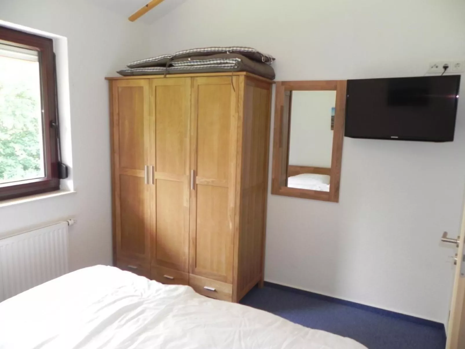 E18 Ferienhaus mit Garten und Terrasse-Image-tags.info