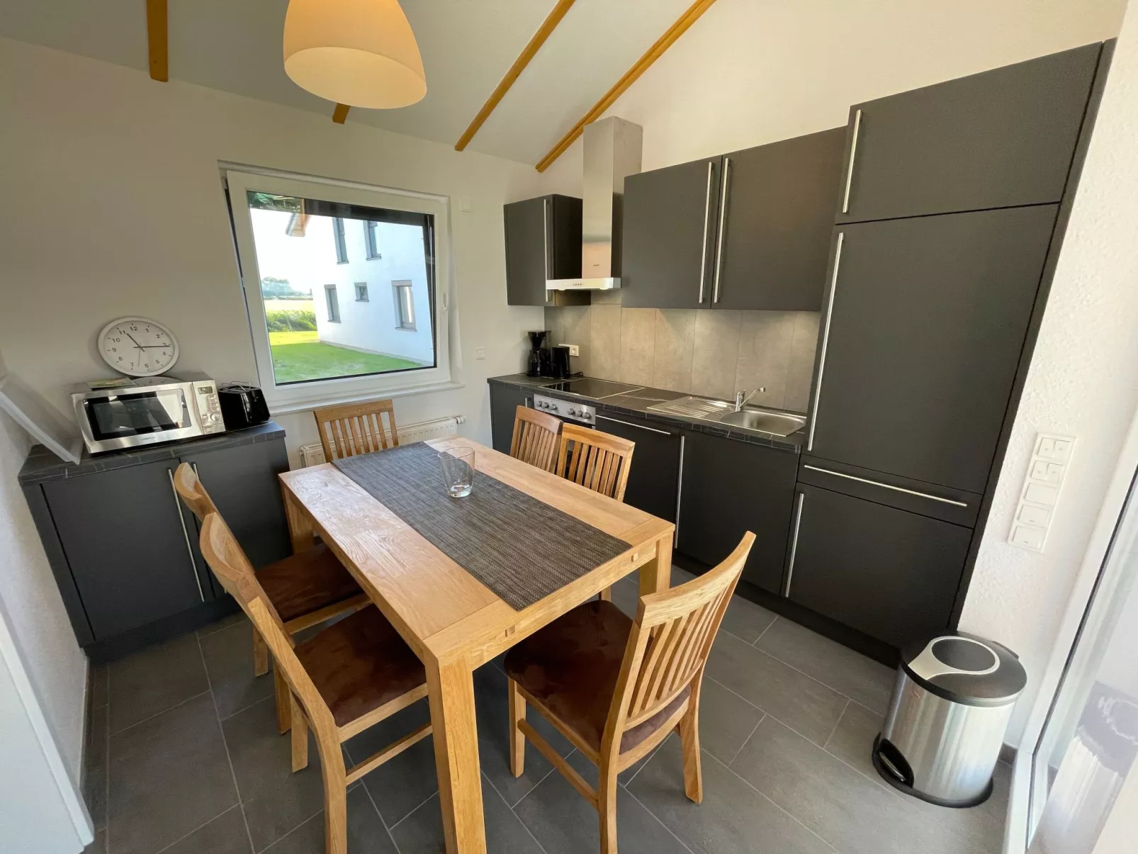 G11 Eingezäuntes Neubau-Haus in Eckwarderhörne-Binnen