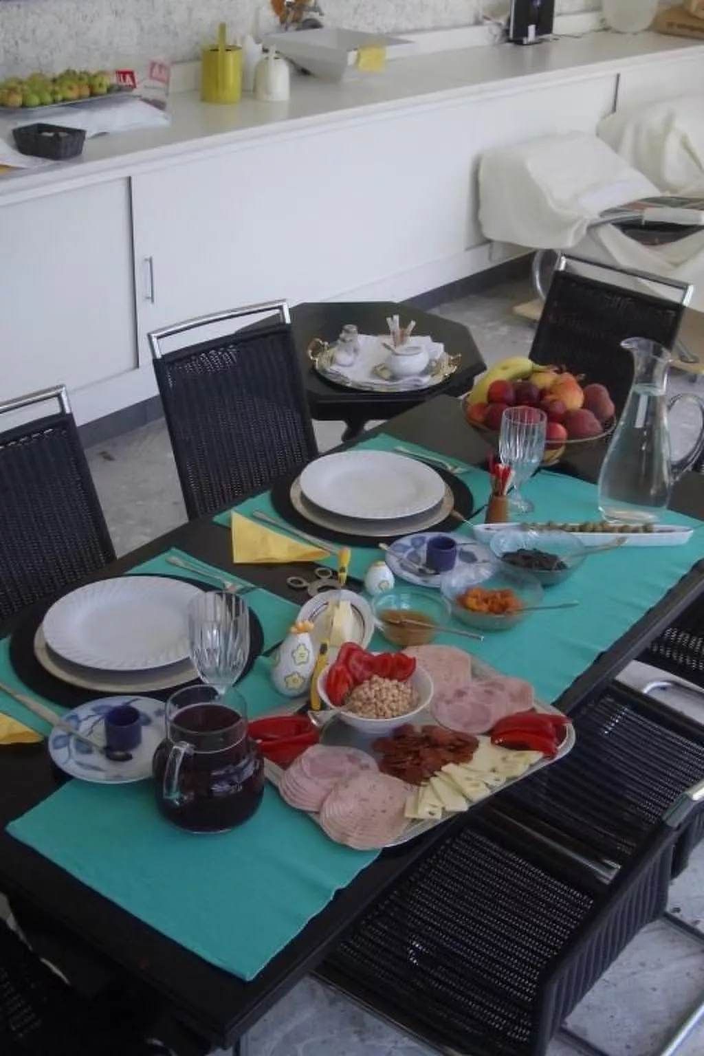 Black & White-Binnen