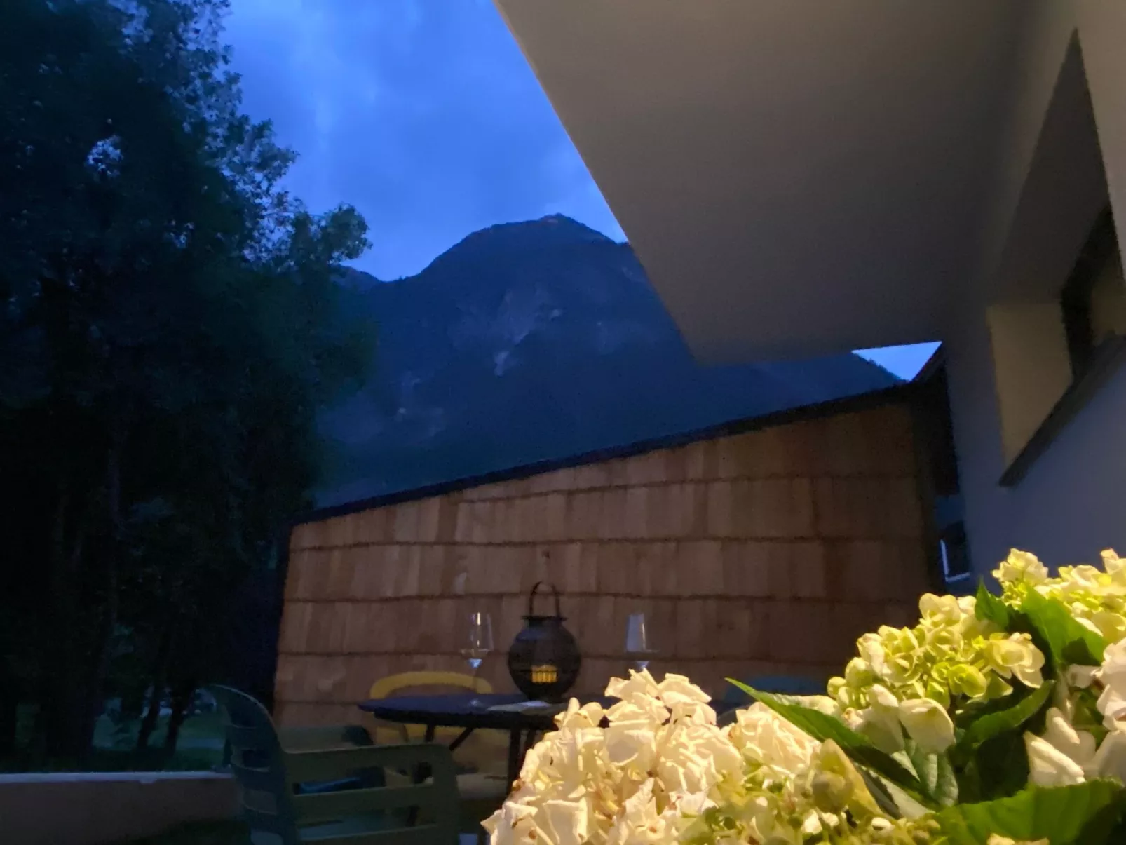 Appartement in Schönwies mit Garten und Terrasse-Buiten