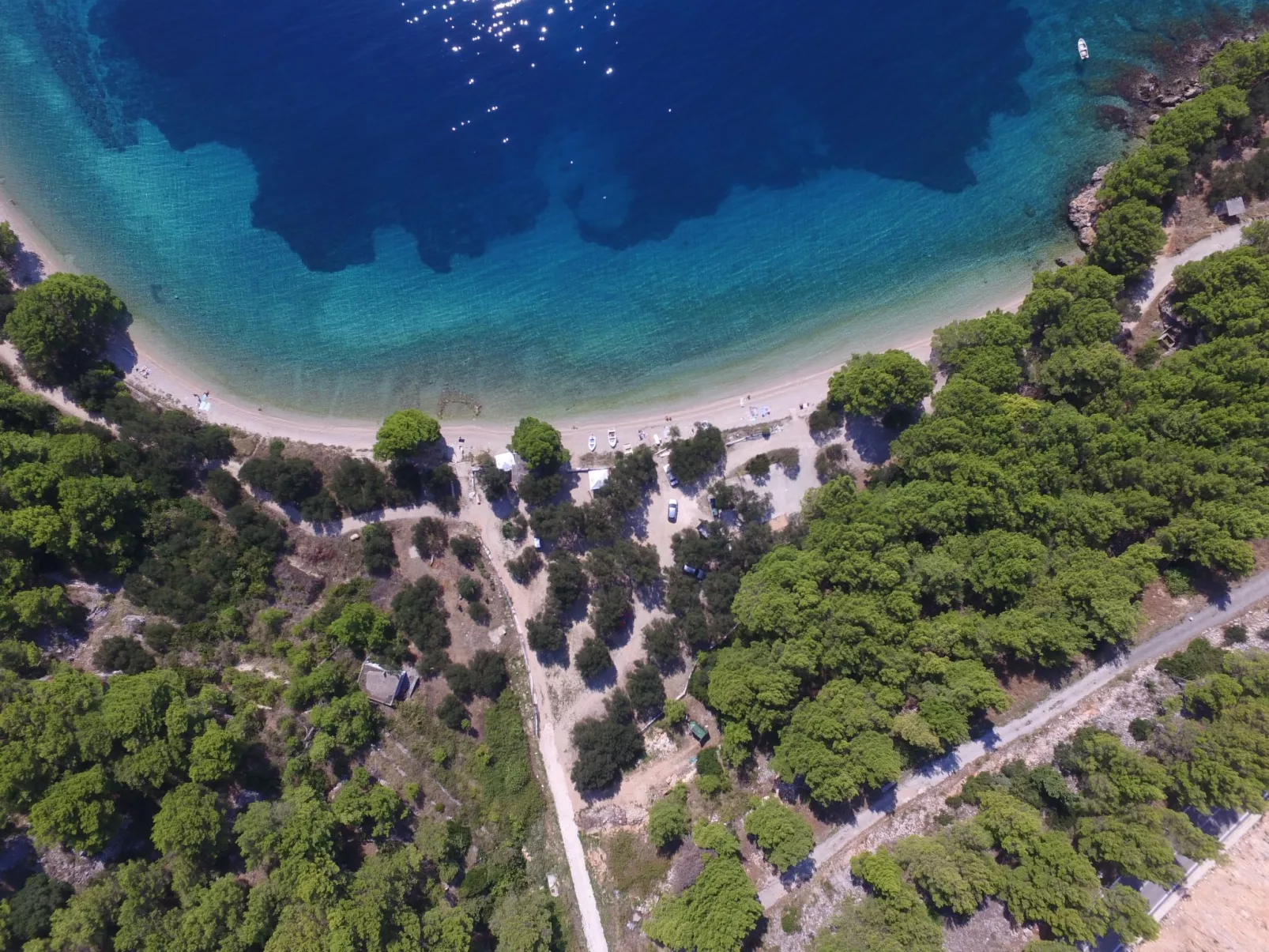 Komfortables Studio-Apartment mit Meerblick-Buiten