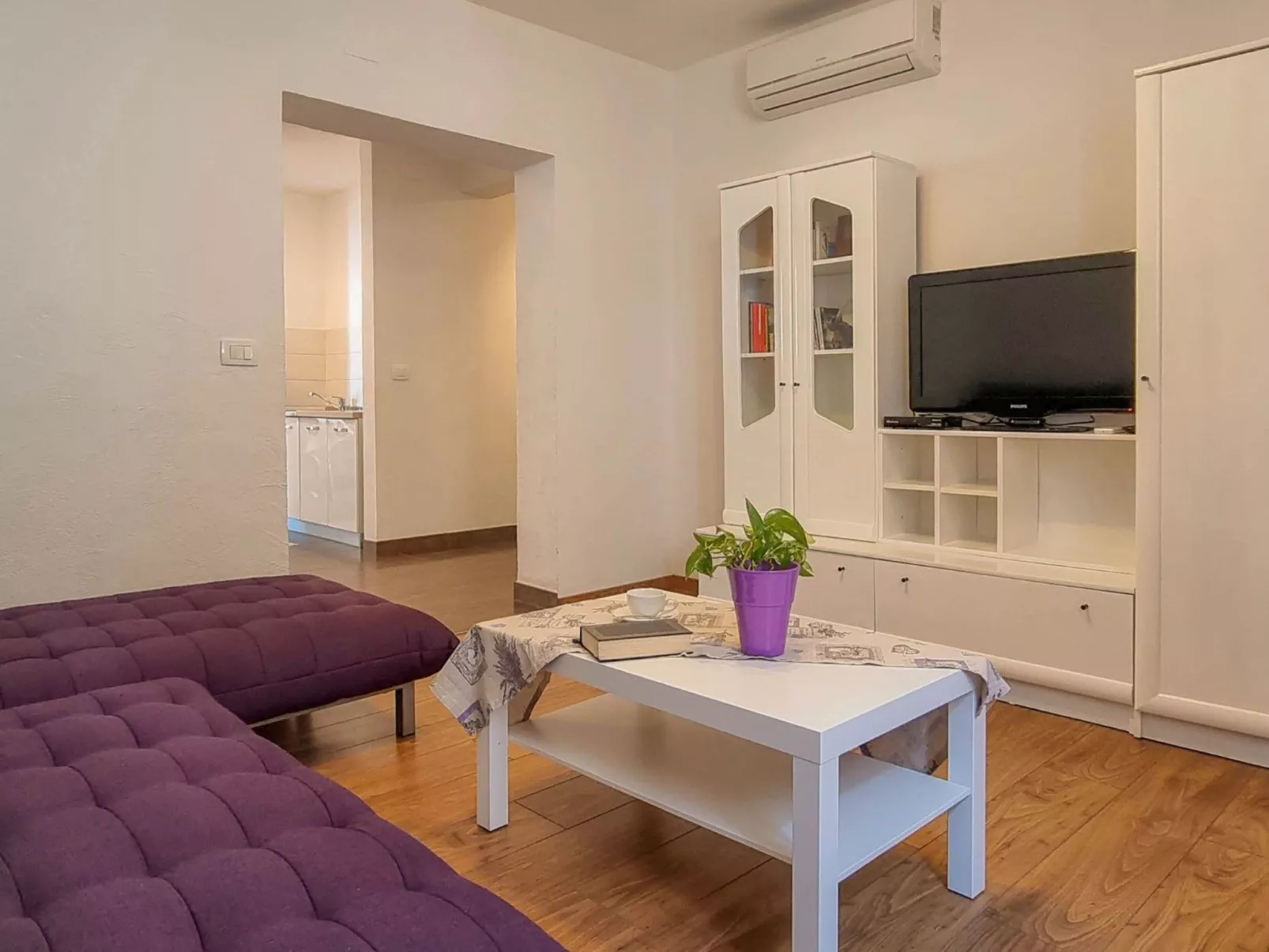 Libera am Strand-Binnen