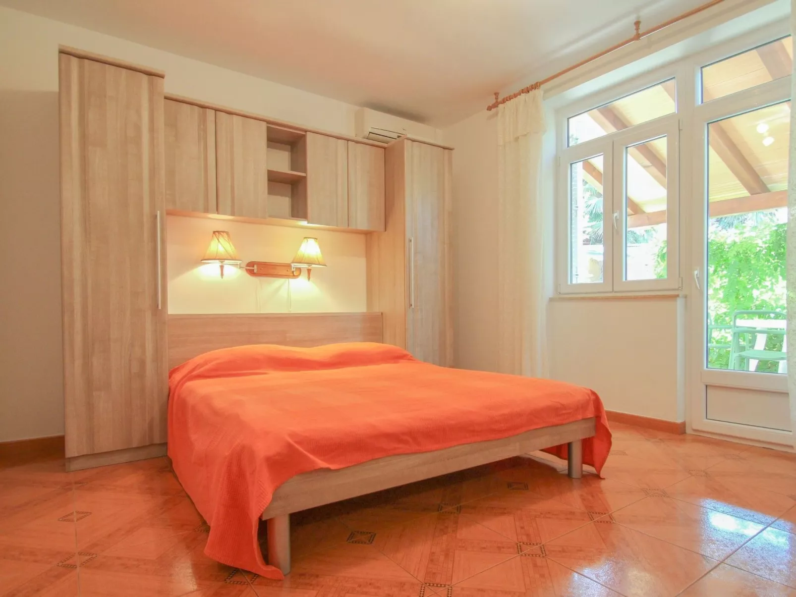 "Viviana" direkt am Strand