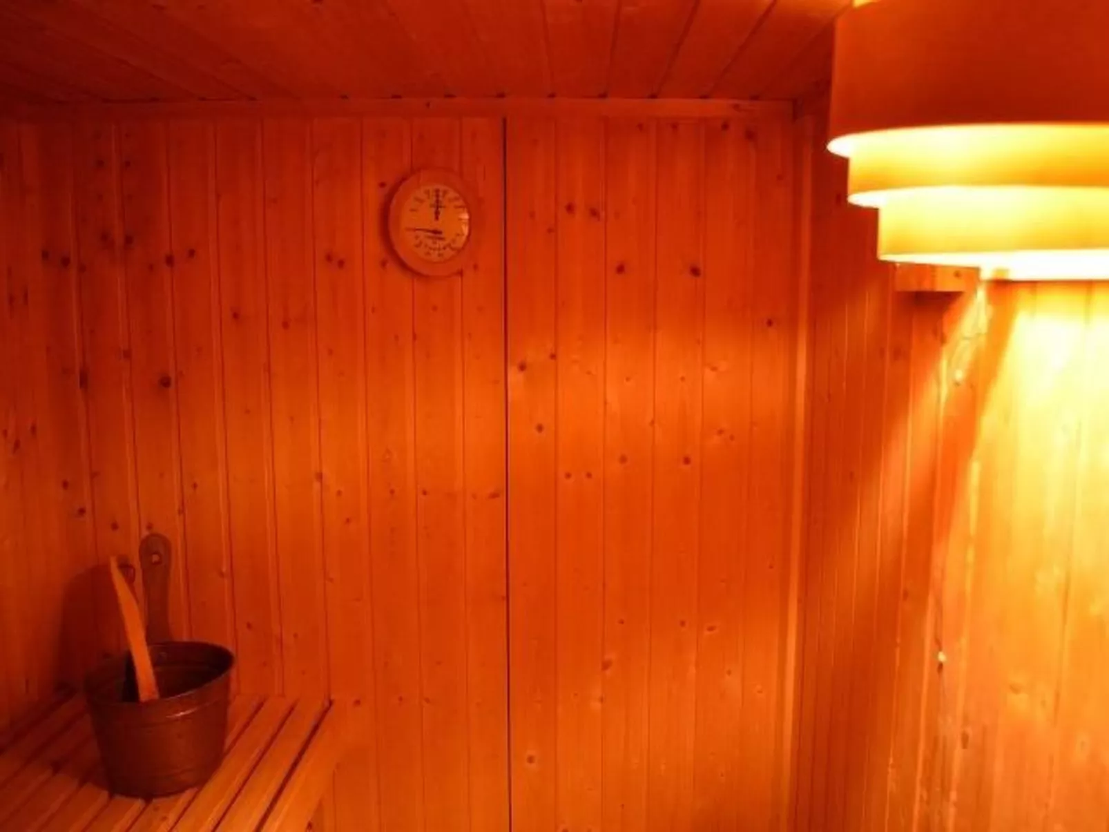 Im Fachwerkstil mit Sauna und Garten - Binnen