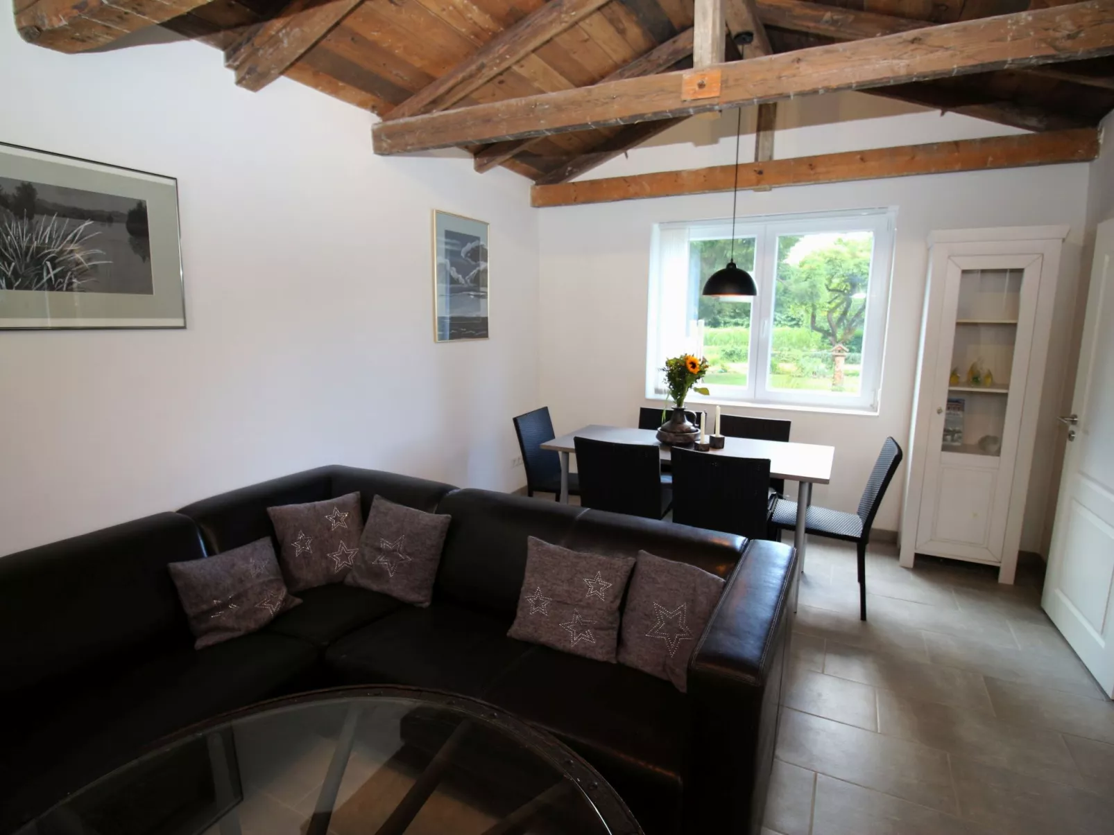 Rustikal und Modern-Binnen