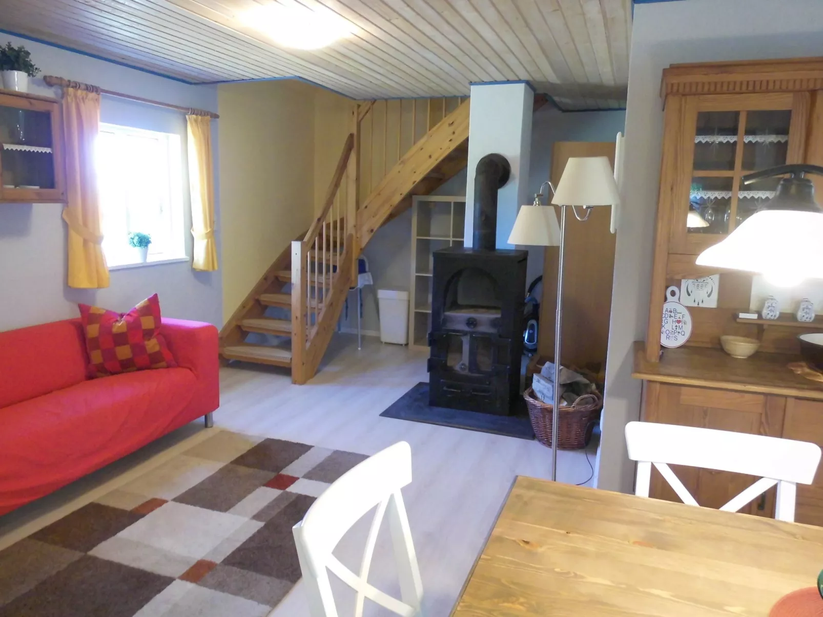 Haus in Zimmert mit Terrasse, Grill und Garten-Image-tags.info