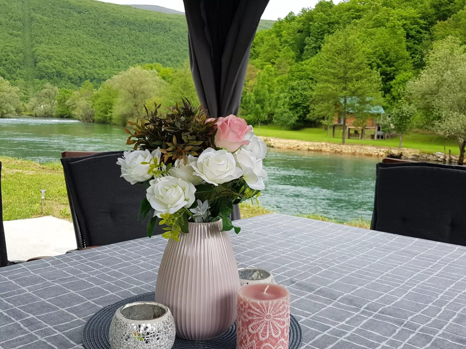 Una-Tal Kulen Vakuf-Buiten