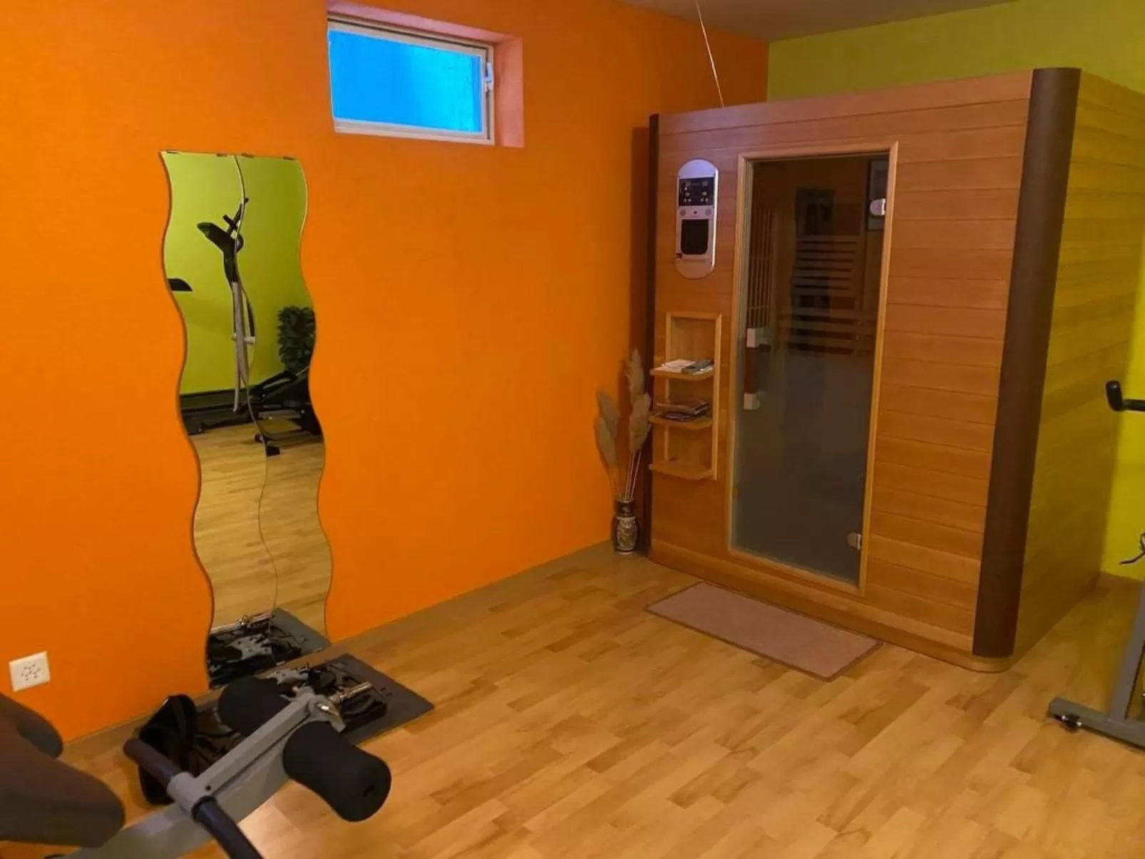 Leons Holiday Homes-Binnen