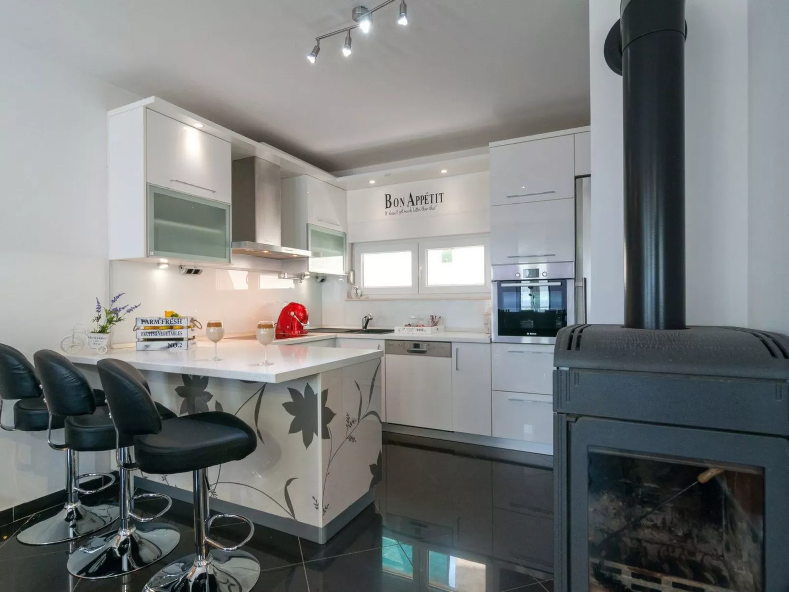 Villa "Roko" mit Whirlpool-Binnen