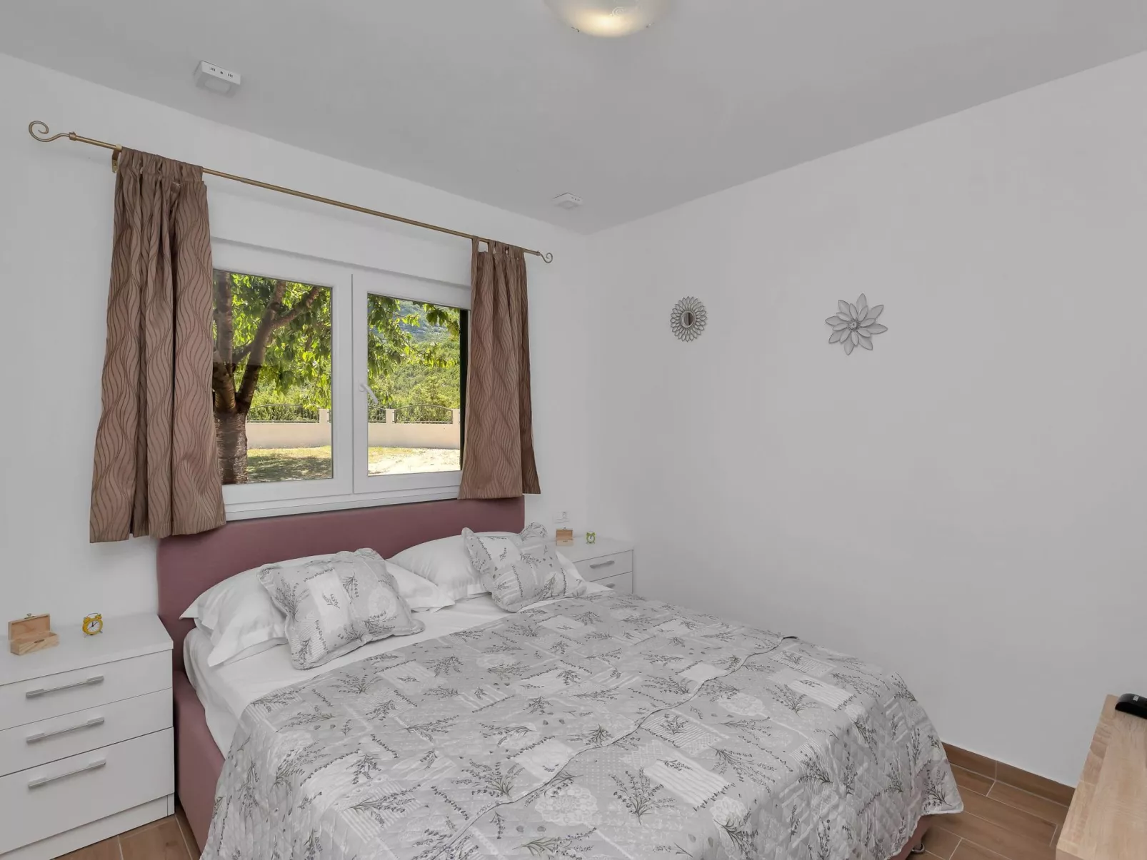 In Rašćane mit Beheiztem Pool-Binnen