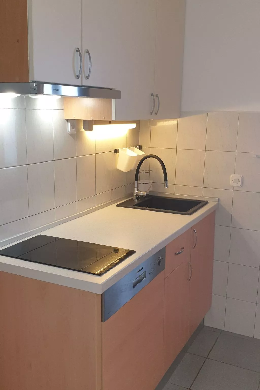 In Maslinica mit Großer Terrasse-Binnen