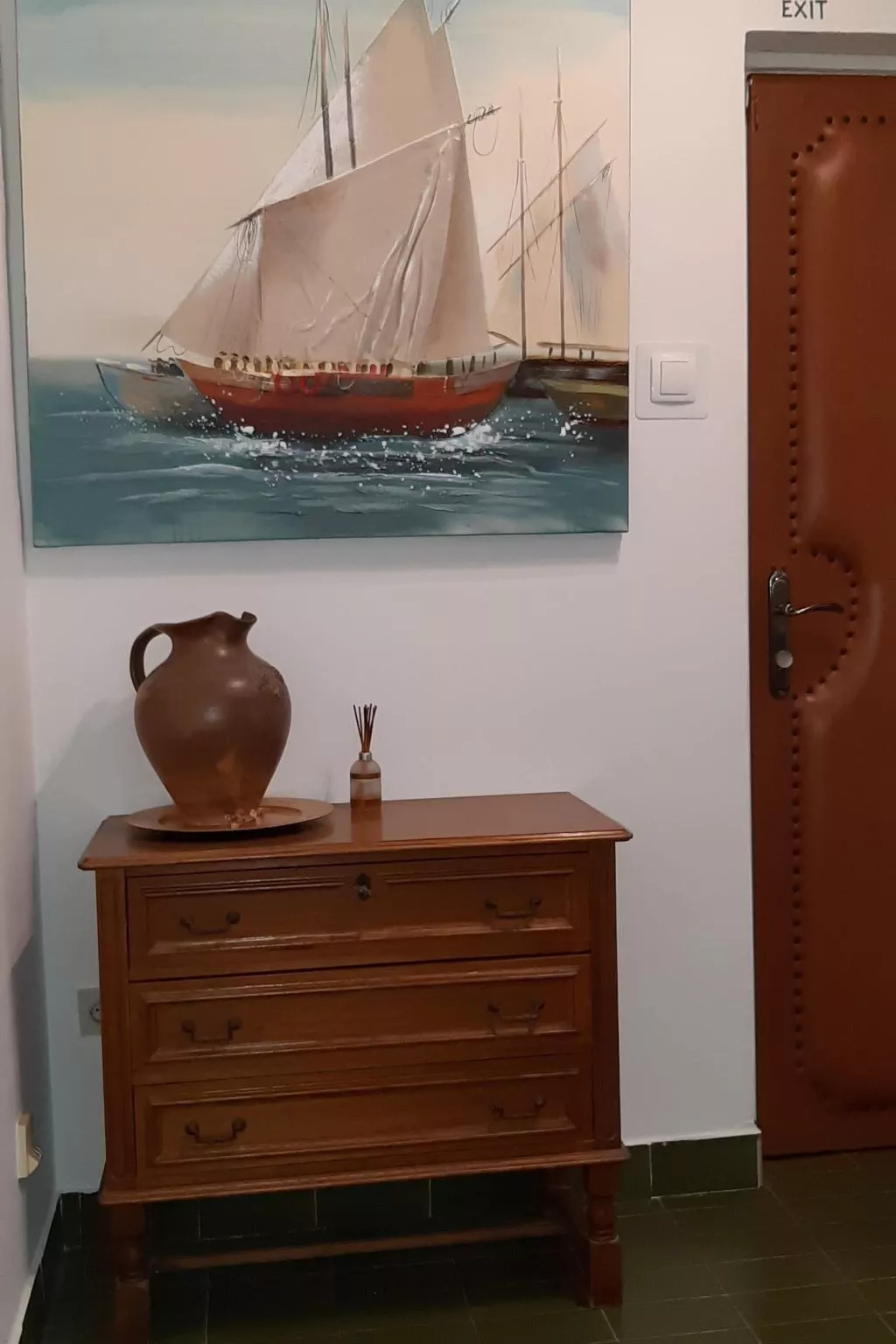 Wohnung mit Blick auf das Wasser-Image-tags.info