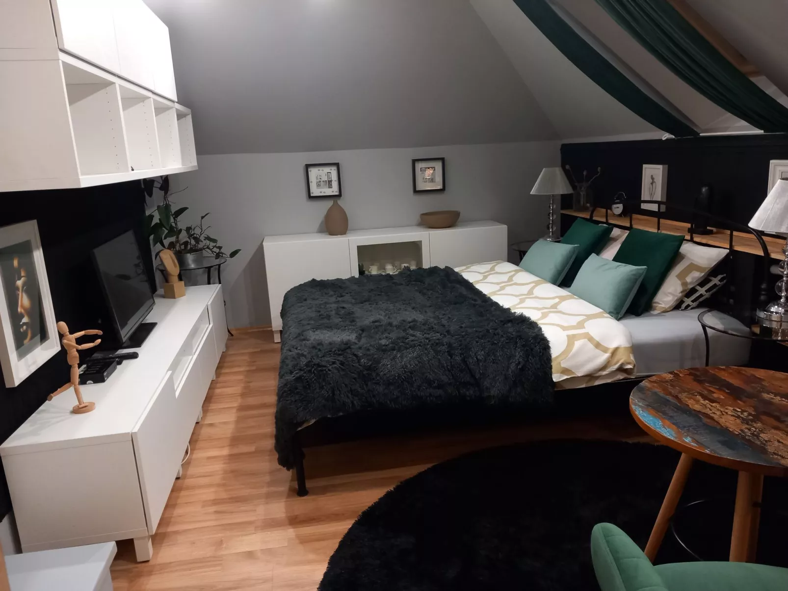 Magnolienhaus mit Sauna und Jacuzzi-Image-tags.info