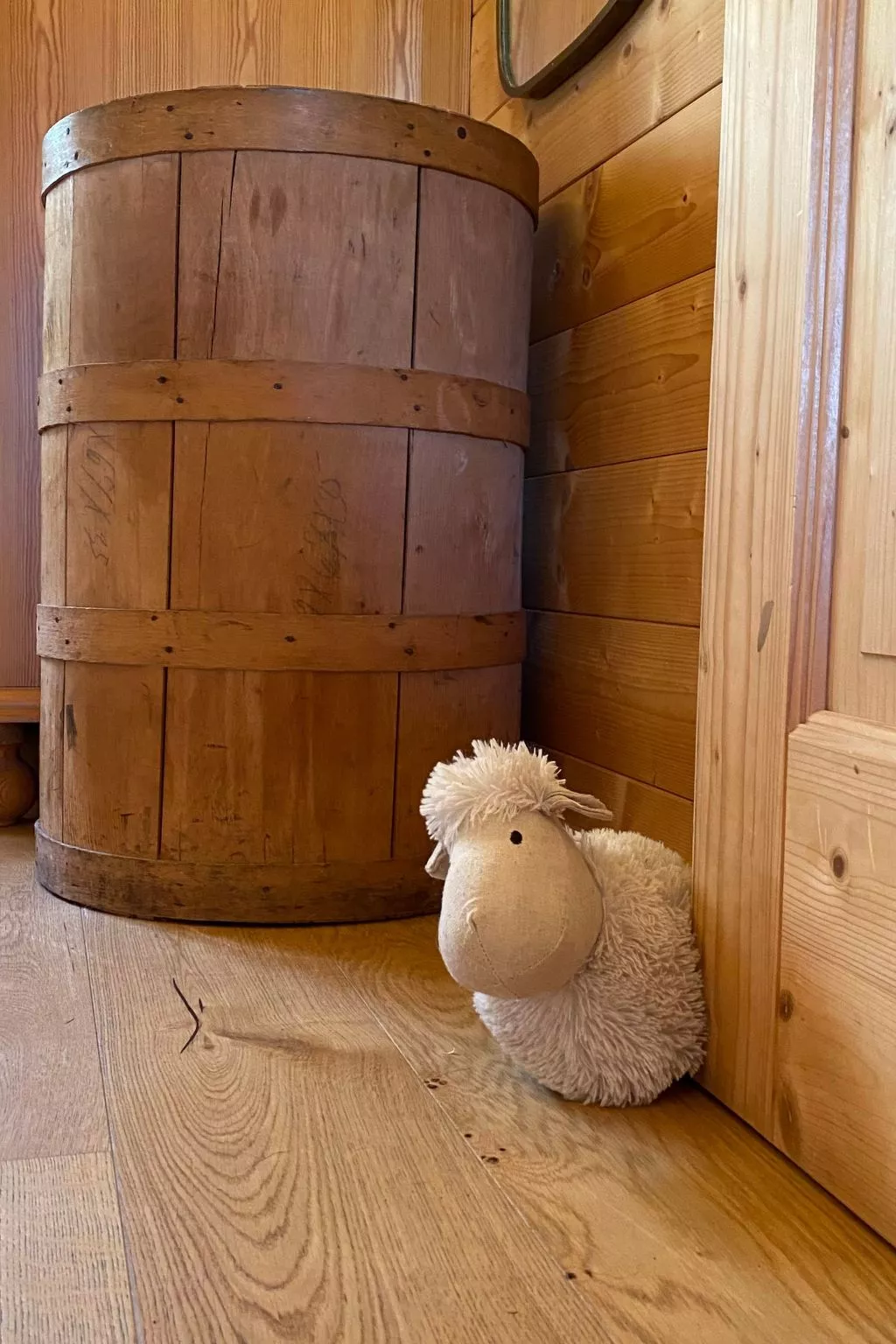 Berghütte mit Blick auf die Berge-Buiten