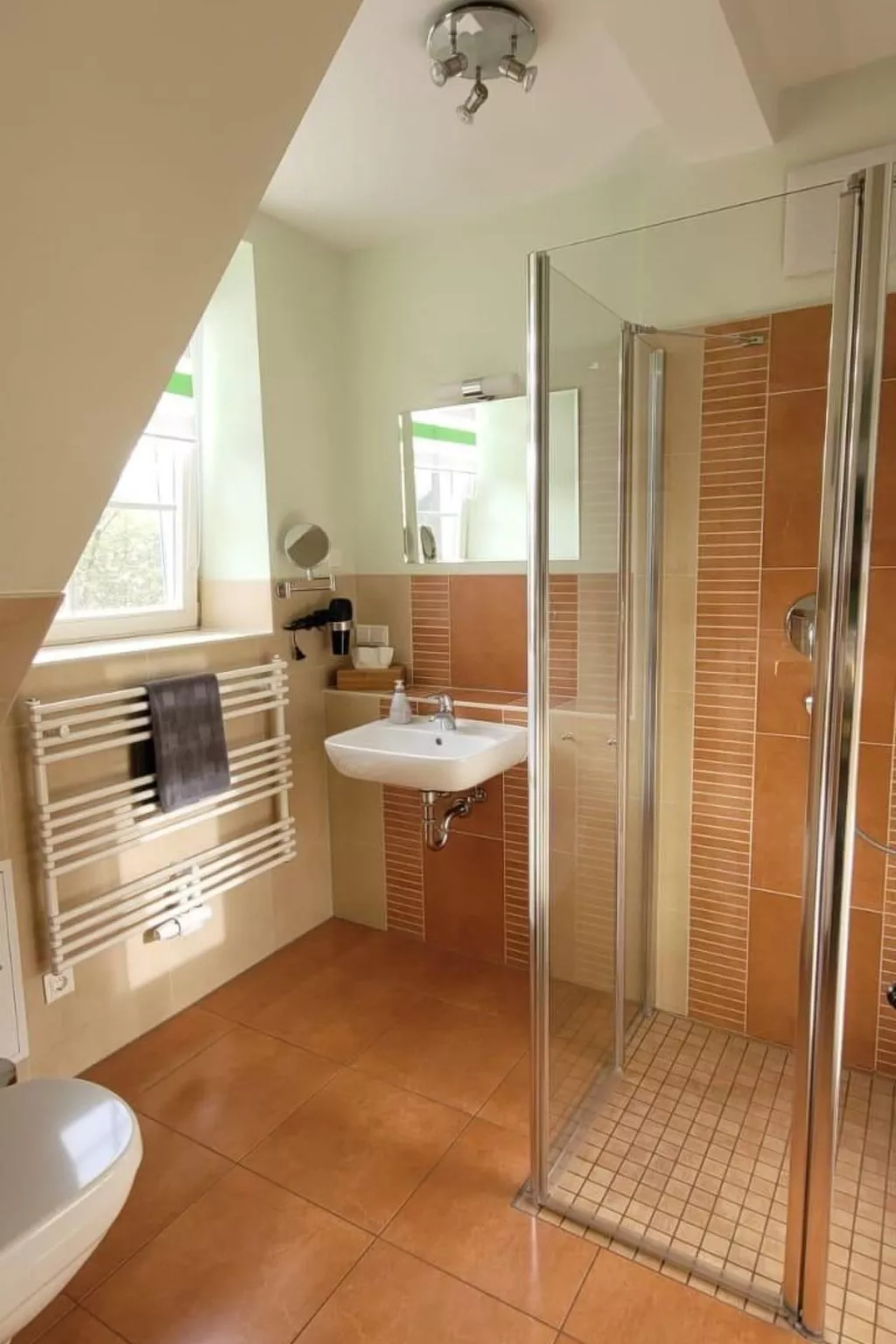 Zochiserlebnishof-Binnen