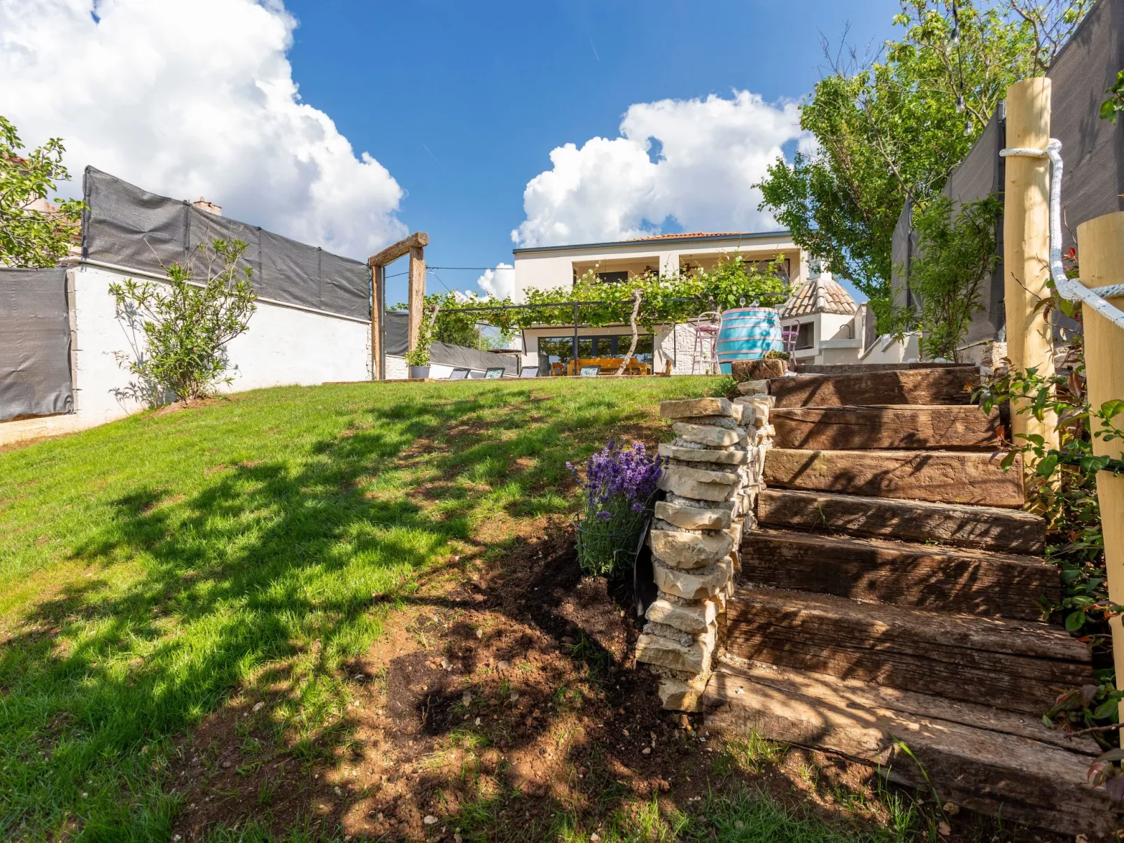 Schönes Ferienhaus in Modrusani mit Großem Garten-Image-tags.info