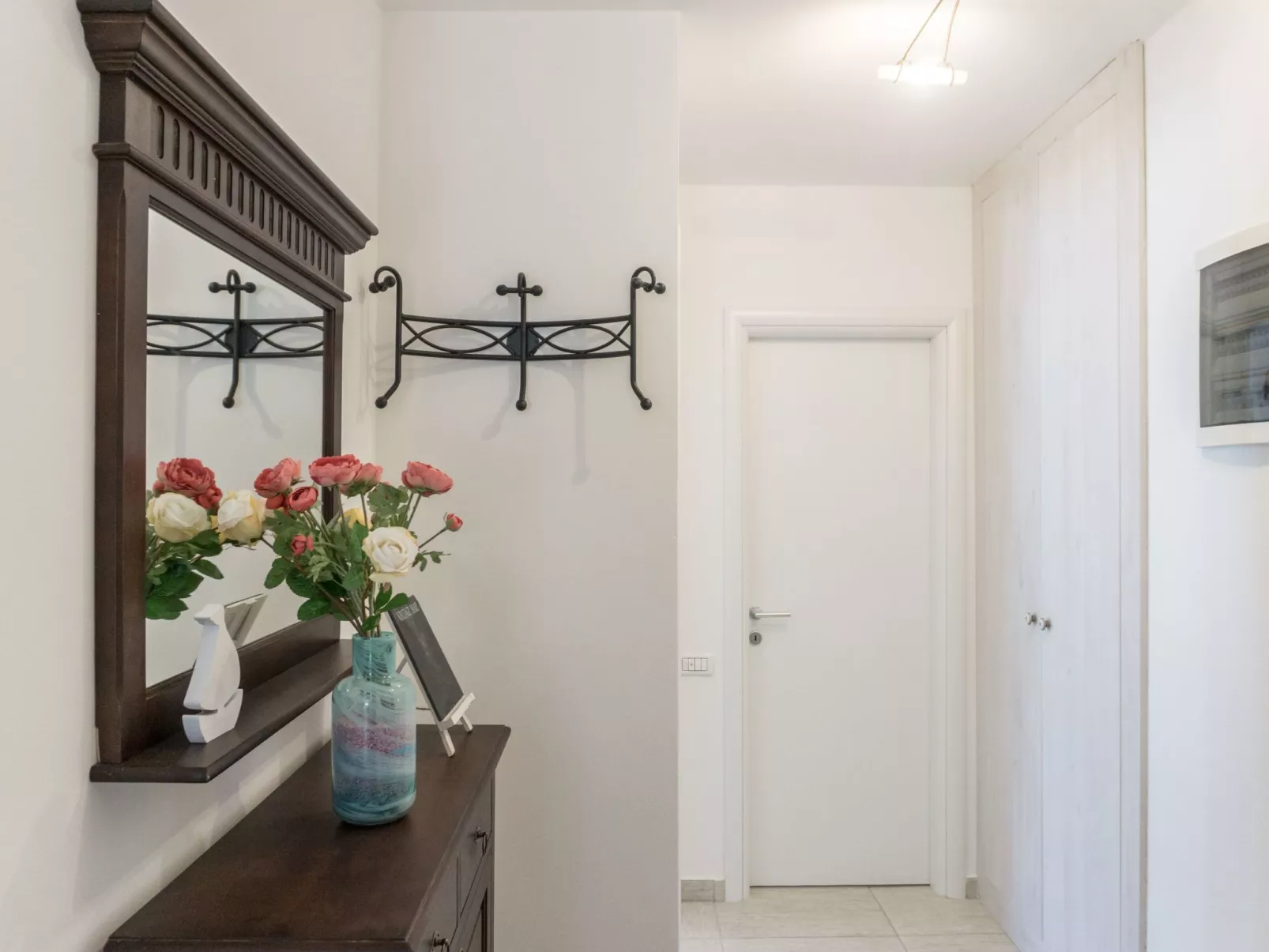 Nettes Ferienhaus in Smoljanci mit Privatem Pool-Binnen