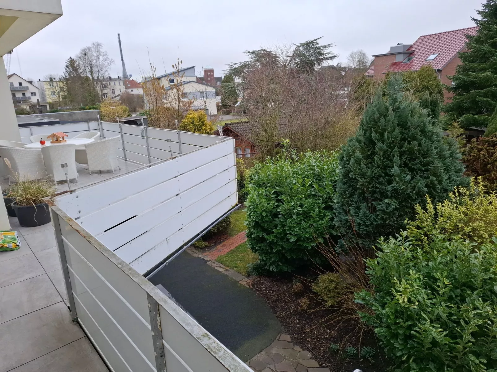 Private Ferienwohnung in Nordenham, großer Balkon-Buiten