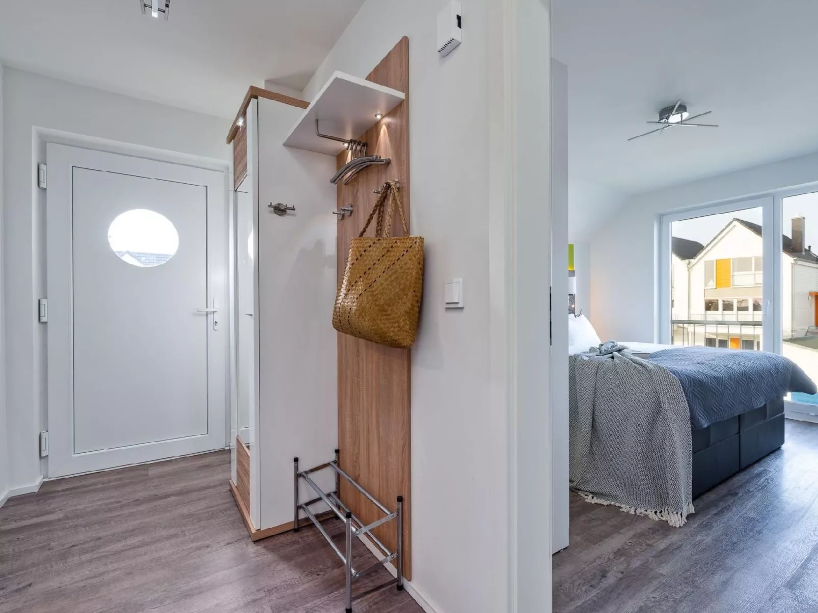 Fewo Kapitän James Cook, E-Ladesäule, Wasserbett-Binnen