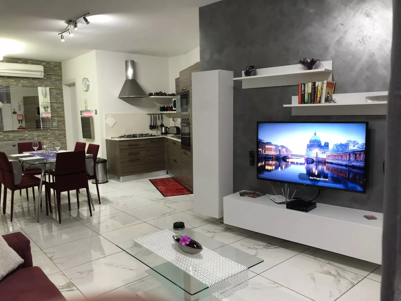 Gemütliche Ferienwohnung mit Meerblick-Image-tags.info