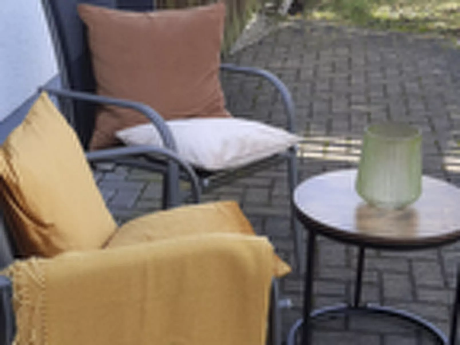 Idyll mit Loggia und Garten - Buiten