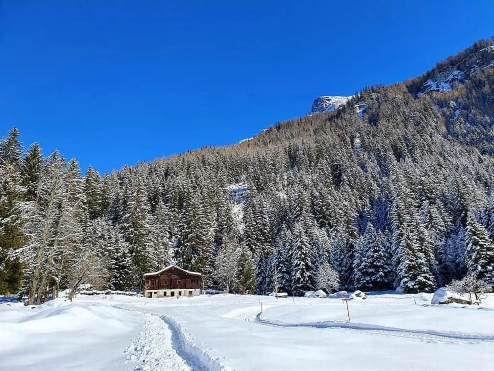 Chalet Les Dix Sens-Buiten