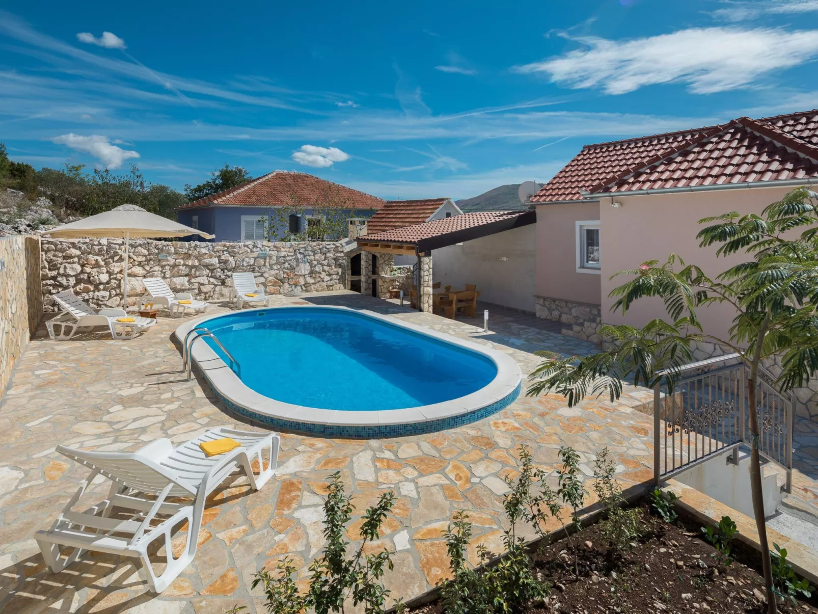 Villa Stara Kula-Buiten