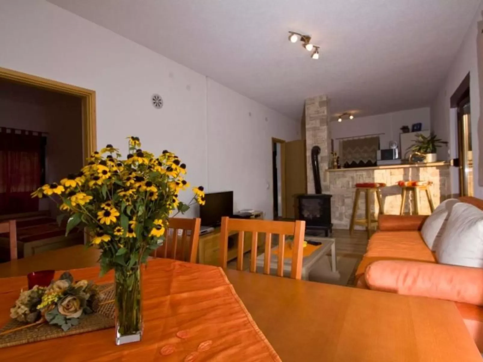 Mit Garten, Grill und Terrasse-Binnen