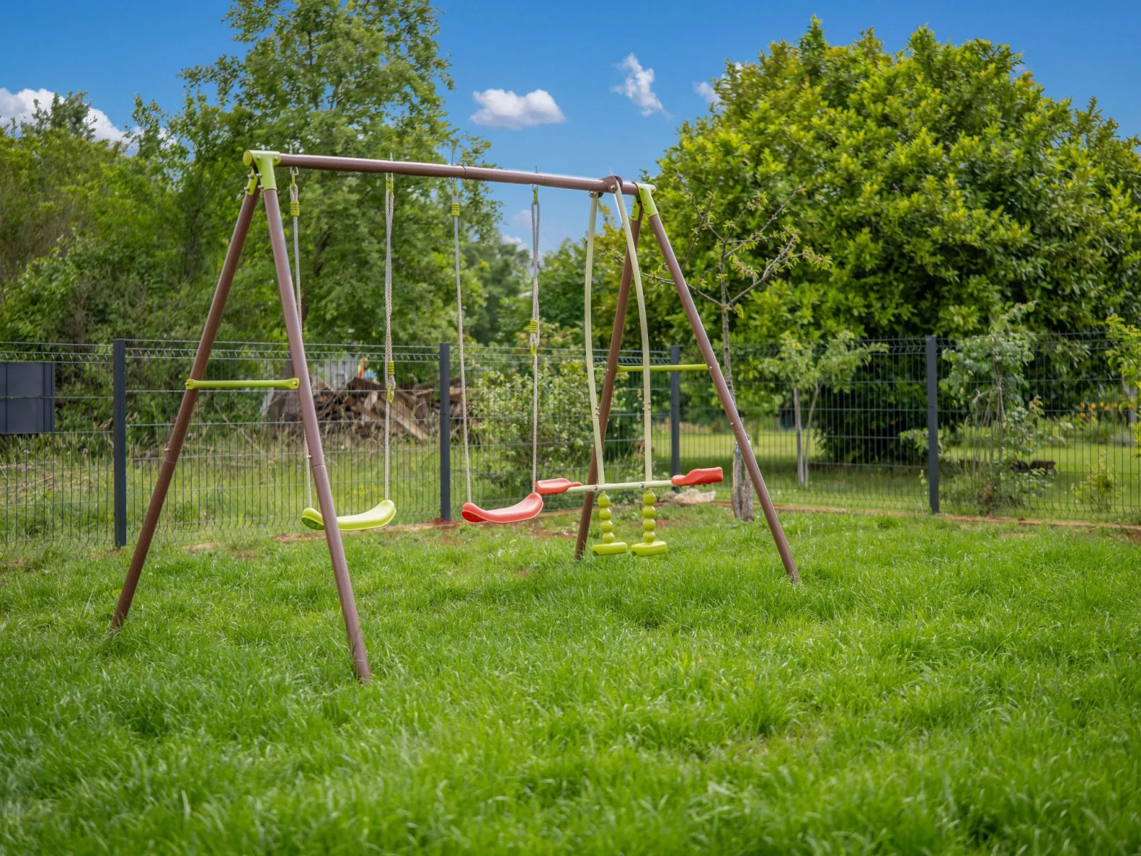 Villa Family Love mit Garten und Spielplatz-Buiten