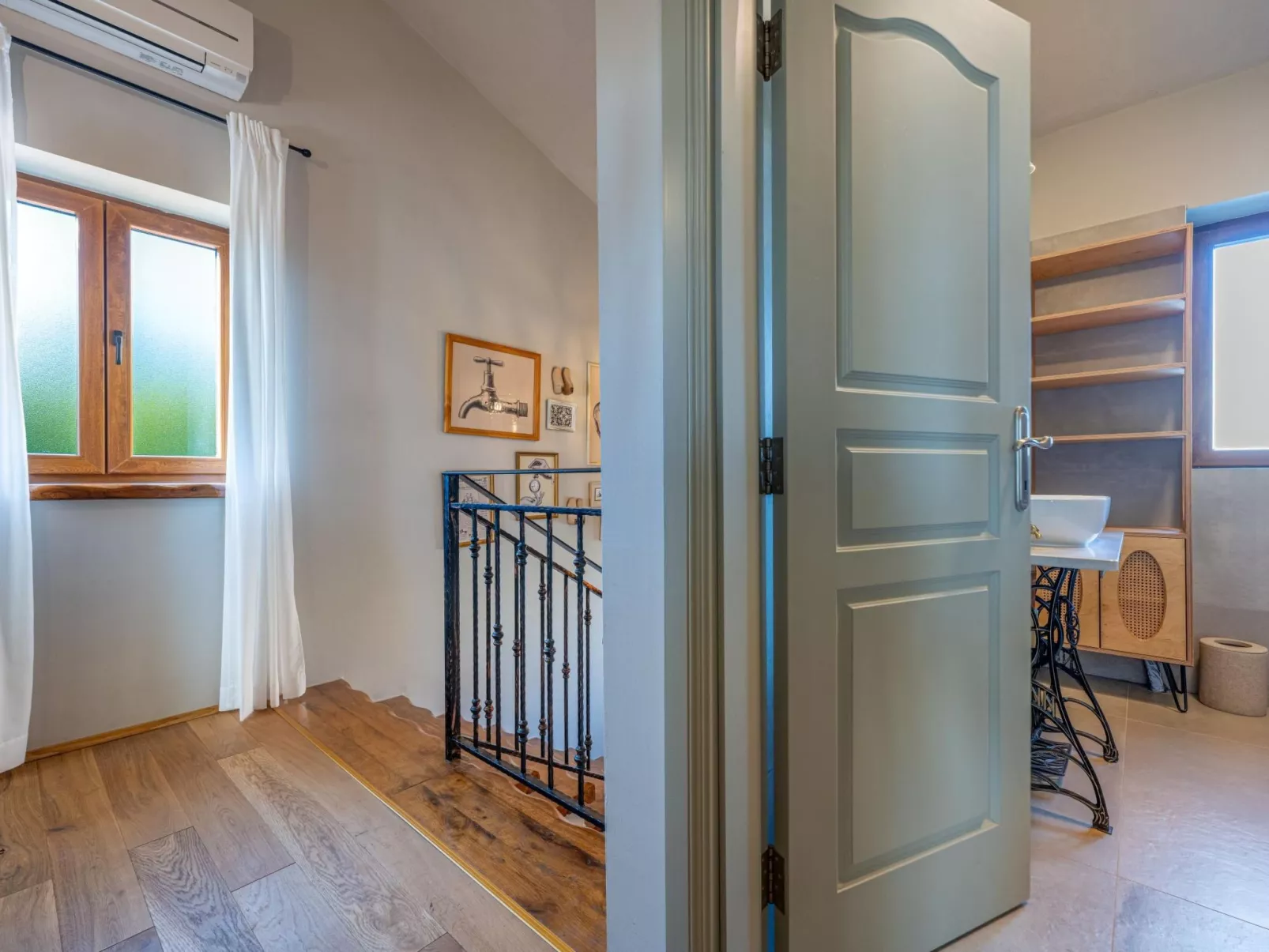 Villa Paradis 13-Binnen