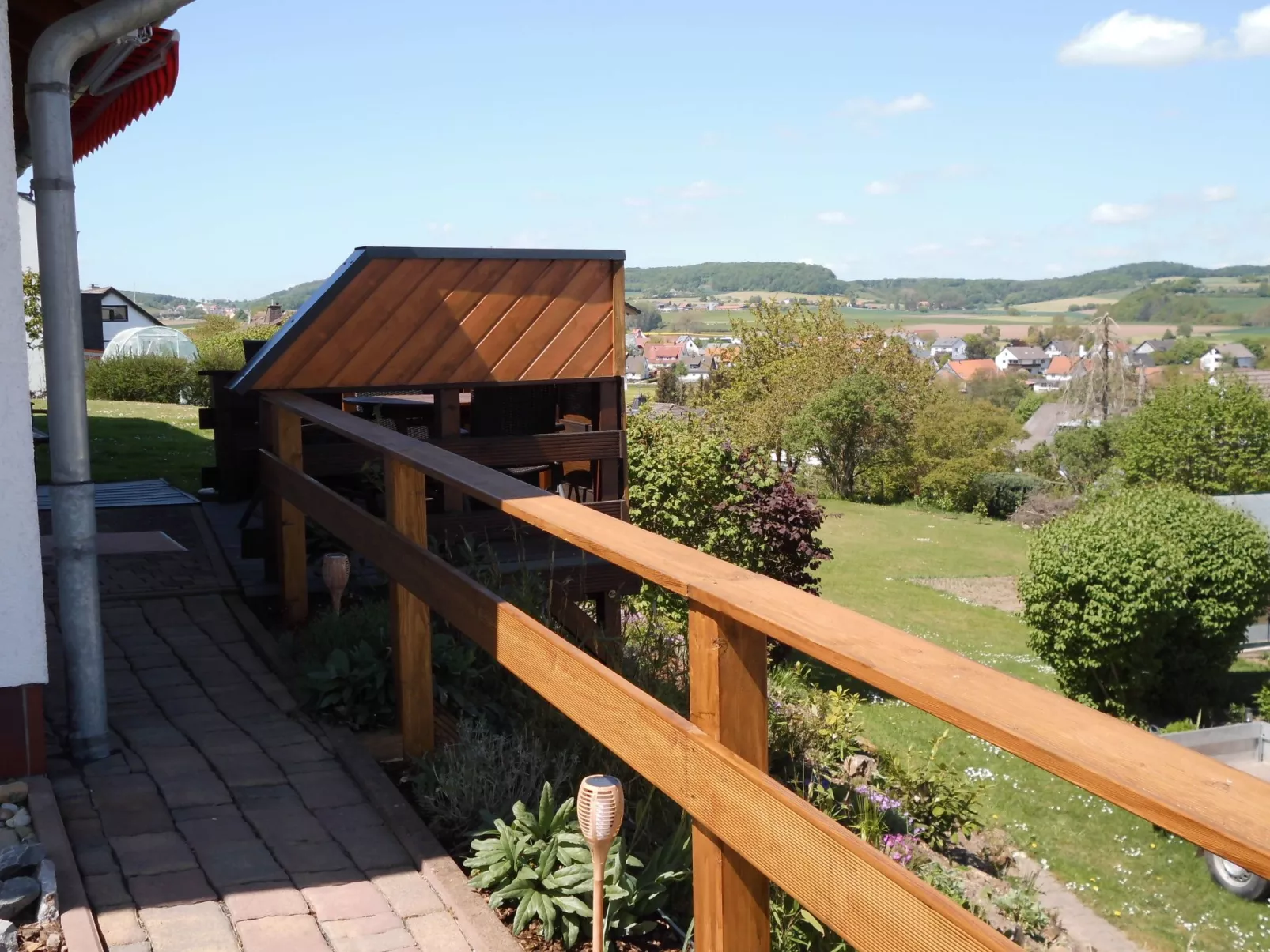 Fewo Schöne Aussicht-Buiten