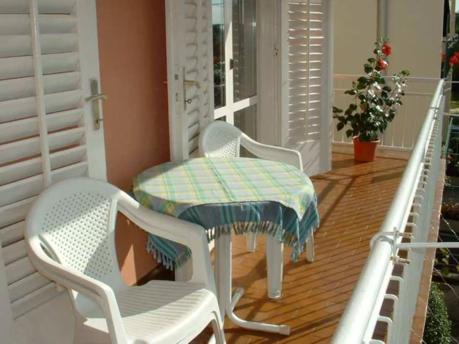 "App žardin" mit Balkon-Binnen