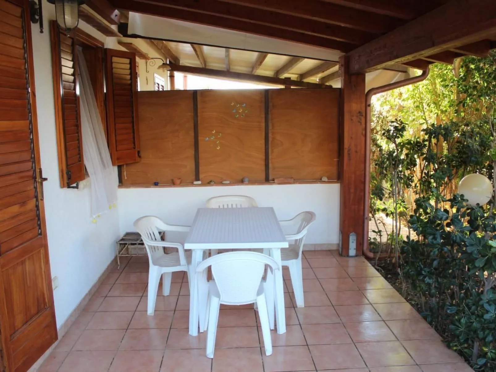 Mandarino Makari Ferienhaus 500 m vom Meer-Buiten