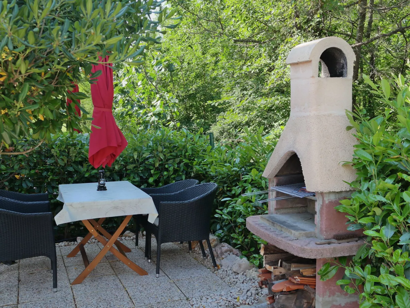 Wohnung in Šilo mit privatem Parkplatz-Buiten