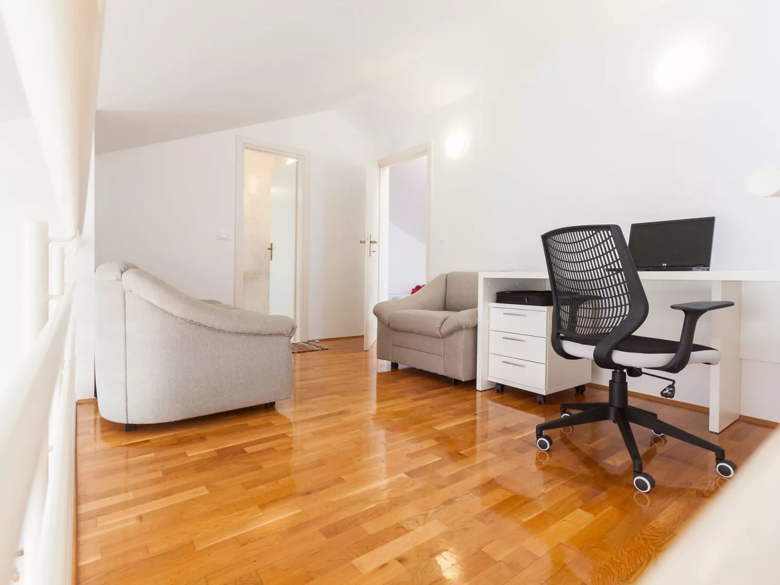 Wohnung mit Blick auf das Wasser-Binnen