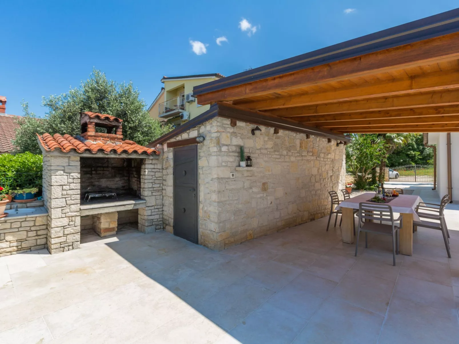 Residence Paradiso 5-Buiten