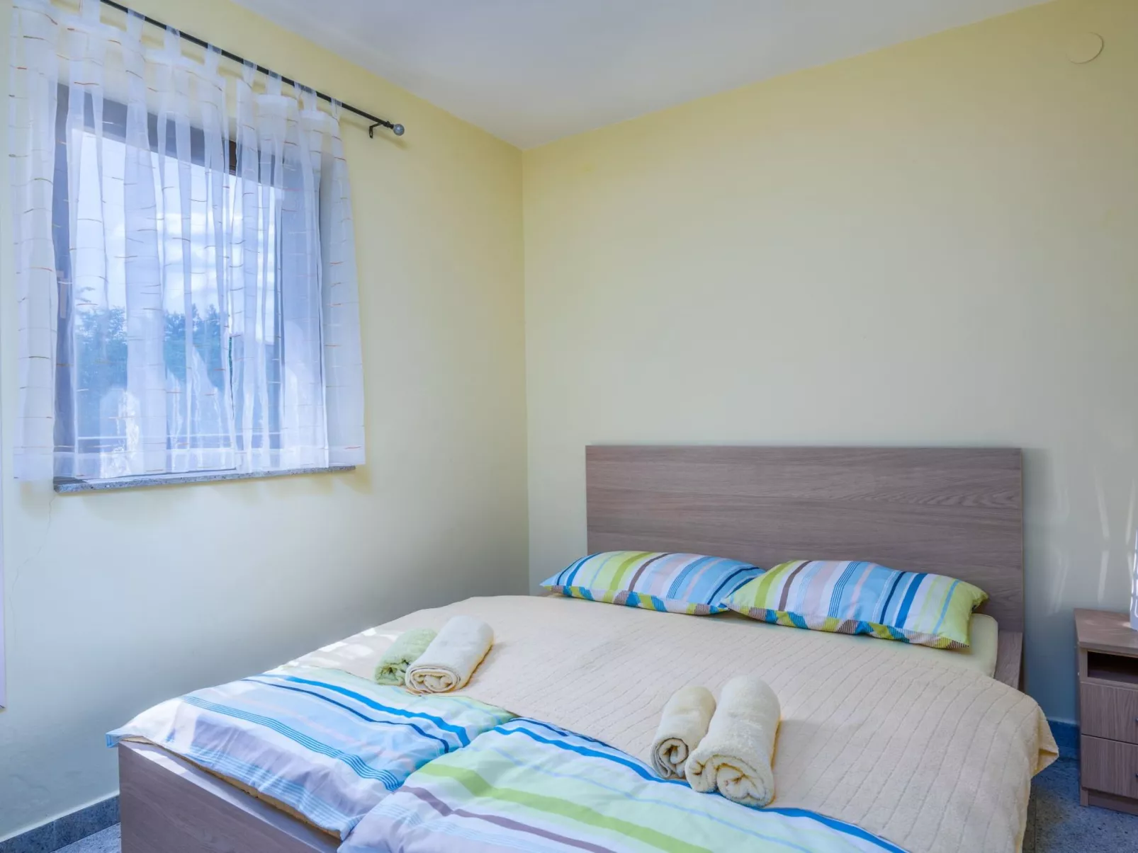 Mit Klimaanlage und Balkon-Binnen