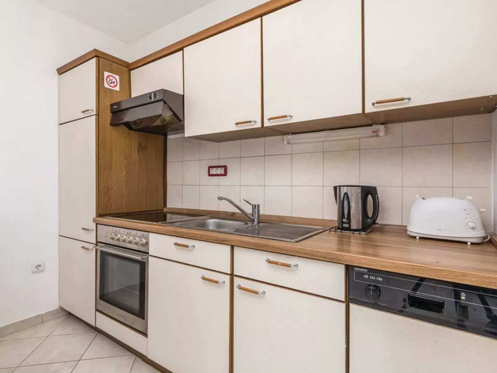 Charmante Wohnung "Relax 2" mit kostenlosem Parkplatz-Image-tags.info