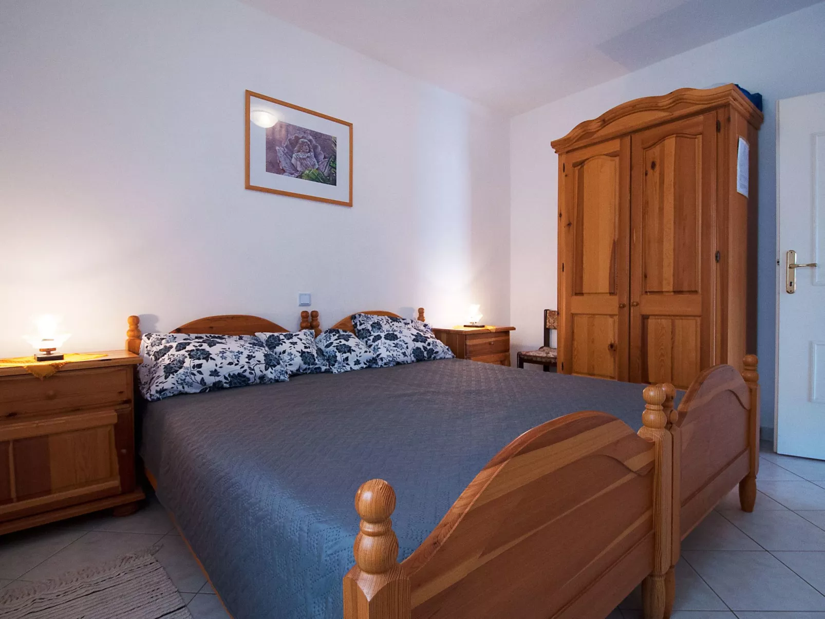 "Liana" mit Balkon-Binnen