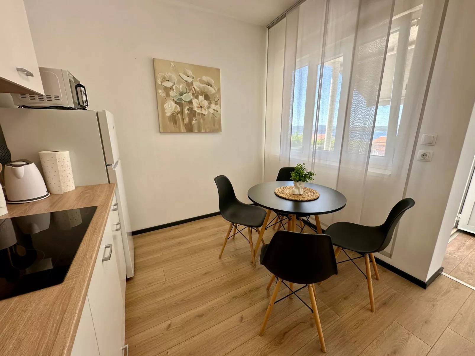 Gesamte Wohnung in Dramalj mit Terrasse und Grill-Binnen